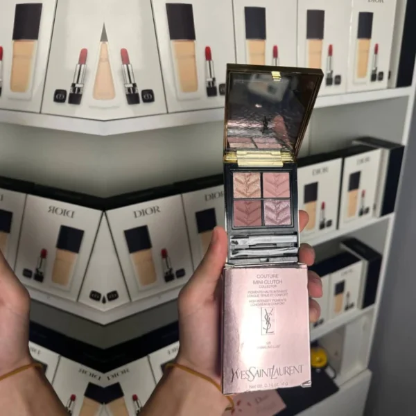 Ysl Palette 🎨🍇  🏷️